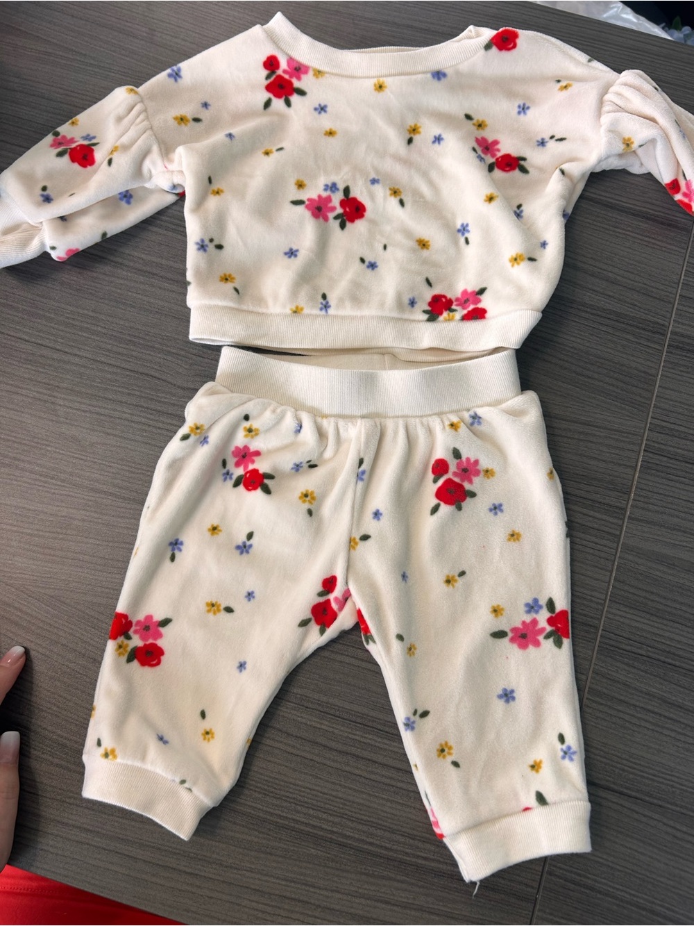 Cat & Jack Baby Girls Floral Fleece 2-Piece Lounge Set Cream Pink Flowers 0-3M